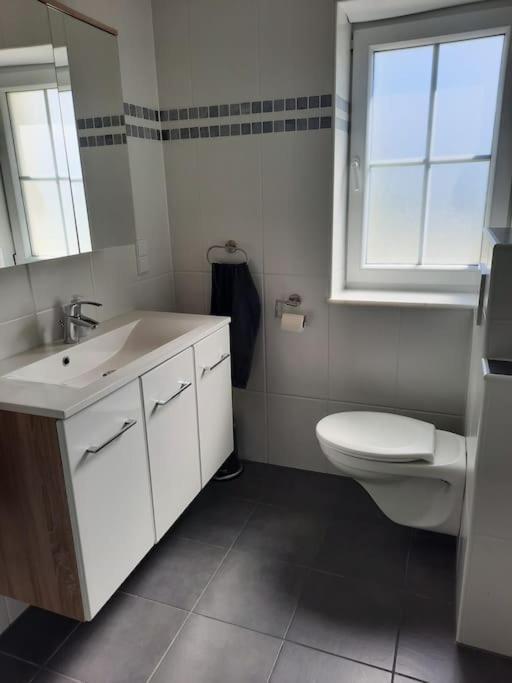Stilvolle 2-Zimmer-Wohnung, 75Qm In Lohr Extérieur photo